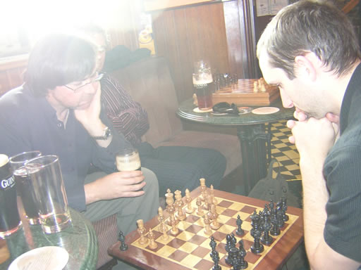 Random Quill punter takes on the mighty Rossroe... he gets whipped so bad he now only plays on g******t